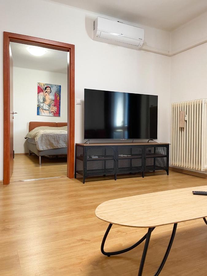 City Center 2 Bedroom A/C Apartment Pozsony Kültér fotó